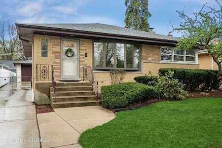 1315 W Oakton St Arlington Heights, IL 60004