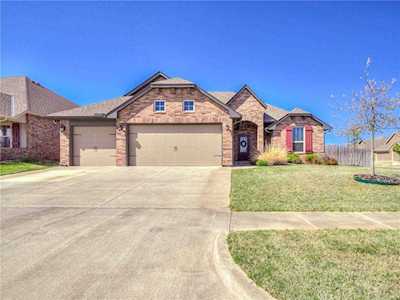 10817 NW 32nd Terrace Yukon, OK 73099