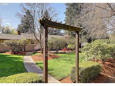 6314 SW Boundary St Portland, OR 97221