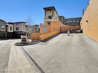 6169 Park Lane South Park City, UT 84098