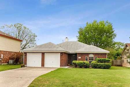 124 Finch LN Georgetown, TX 78626