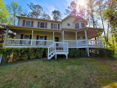 131 Junaluska Dr Woodstock, GA 30188