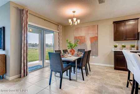 3641 SE Peony Court Palm Bay, FL 32908