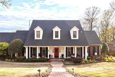 8600 Canopy Oaks Dr Fort Smith, AR 72903