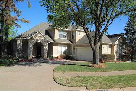 3817 Woodshadow Rd Edmond, OK 73003