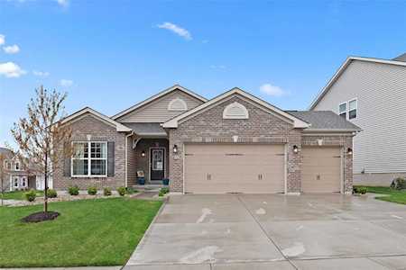 800 Caspian Dr Wentzville, MO 63385