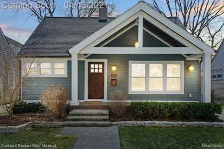 532 Bennaville Ave Birmingham, MI 48009