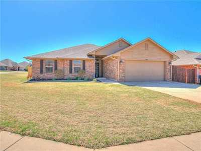 504 Dena Dr Norman, OK 73071