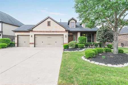 27135 Cottage Stream Ln Fulshear, TX 77441