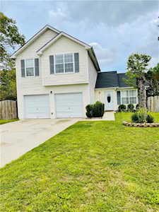 4340 Millenium View Ct Snellville, GA 30039