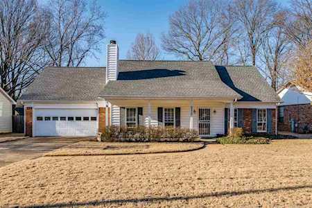 6272 Skyview Cir Bartlett, TN 38135