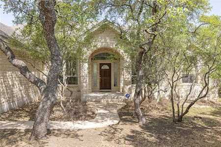 912 Oak Meadow DR Dripping Springs, TX 78620
