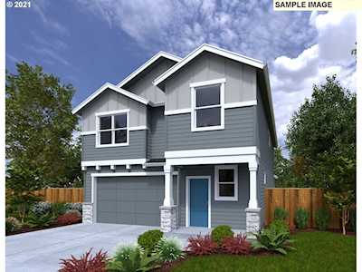 918 NE Pinebreak Dr #LOT63 Estacada, OR 97023