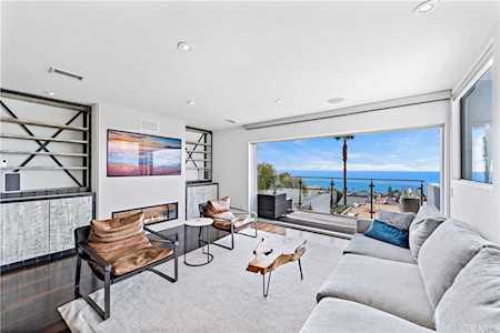971 Santa Ana Street Laguna Beach, CA 92651
