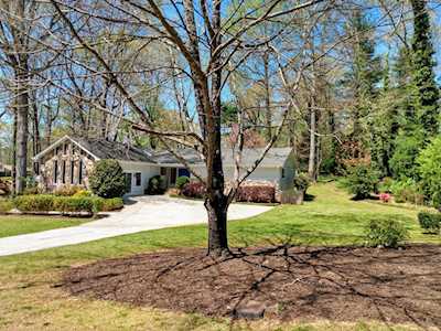 2895 Castle Dr Lawrenceville, GA 30044