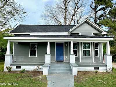 304 S Mcrae Street Burgaw, NC 28425