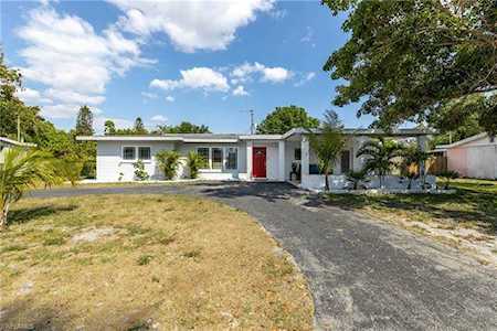 5523 Seville Rd Fort Myers, FL 33919