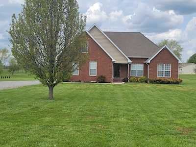 1998 Young Ln Chapel Hill, TN 37034