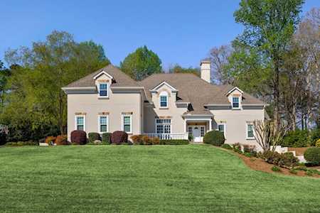3720 River Mansion Dr Peachtree Corners, GA 30096
