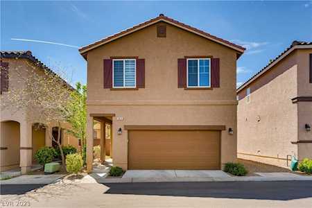 10615 Shiny Skies Dr Las Vegas, NV 89129