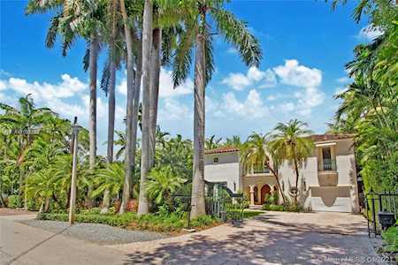3525 Palmetto Ave Miami, FL 33133