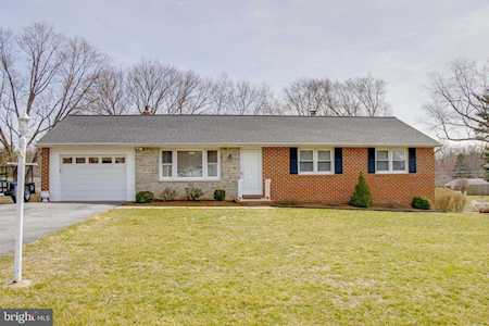 2825 Pinewick Rd Ellicott City, MD 21042
