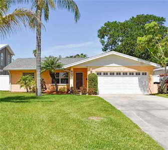 4026 Bayshore Blvd NE St Petersburg, FL 33703
