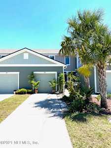 425 Servia Dr St Johns, FL 32259