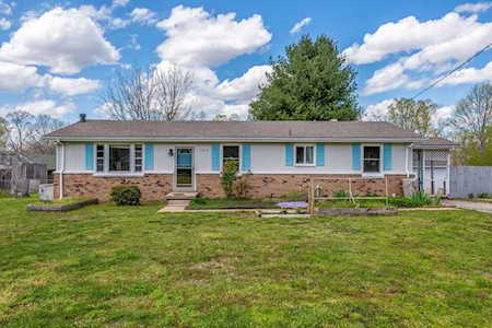 1015 Jordan Cir White Bluff, TN 37187