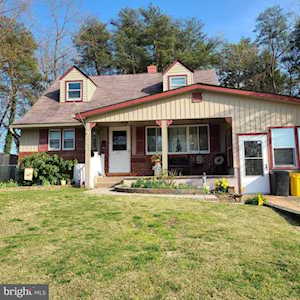 407 Baylor Rd Glen Burnie, MD 21061