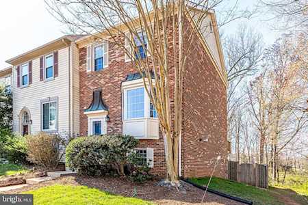 3315 Kinfolk Ct Herndon, VA 20171