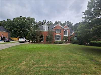6339 Poplar Bluff Circle Peachtree Corners, GA 30092