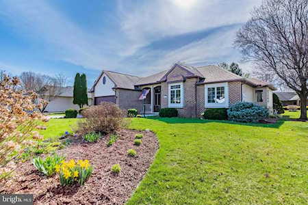 6011 Greenbriar Terrace Fayetteville, PA 17222