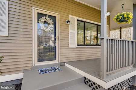 906 Waterview Dr Crownsville, MD 21032