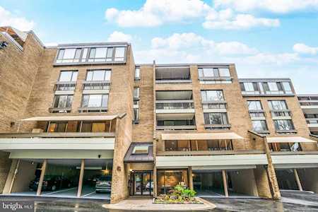 4974 Sentinel Dr Bethesda, MD 20816