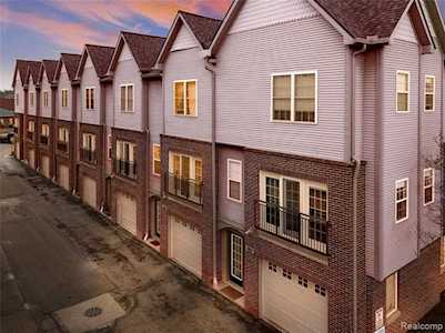 109 S 2nd St Brighton, MI 48116