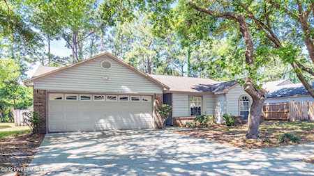 2126 St Martins Dr Jacksonville, FL 32246