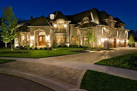 7S410 Arbor Dr Naperville, IL 60540