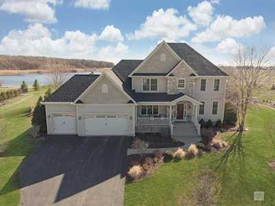 7646 Fairway Dr Yorkville, IL 60560