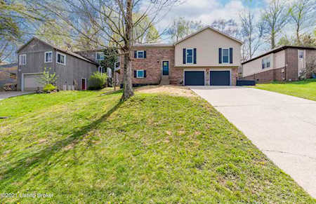 4213 Machupe Dr Louisville, KY 40241