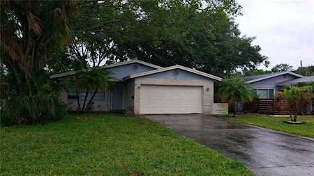 1774 Maryland Ave NE St Petersburg, FL 33703