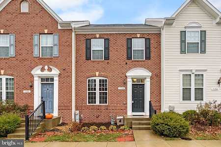 7256 Dorchester Woods Ln Hanover, MD 21076