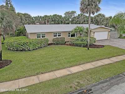 215 Lynn Avenue Satellite Beach, FL 32937