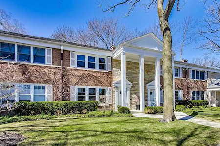 605 4th St Wilmette, IL 60091