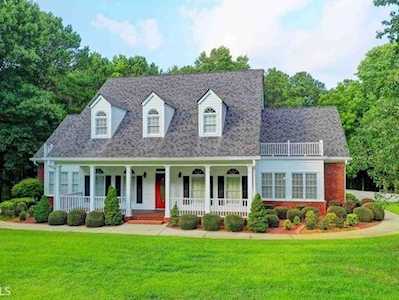 2411 Rabbit Farm Circle Loganville, GA 30052
