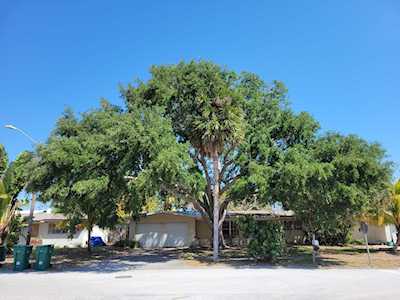 1210 Yacht Club Boulevard Indian Harbour Beach, FL 32937