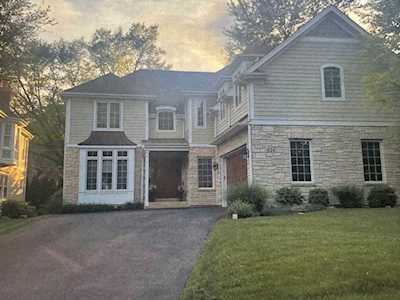 624 Prairie Ave Barrington, IL 60010