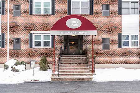 13 Dallas Dr #101 Dracut, MA 01826