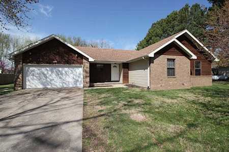 4105 S Tallyrand Ave Rogersville, MO 65742