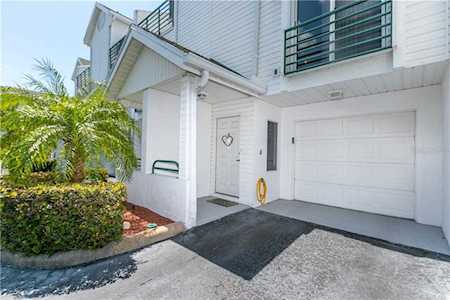 320 Island WAY #206 Clearwater, FL 33767
